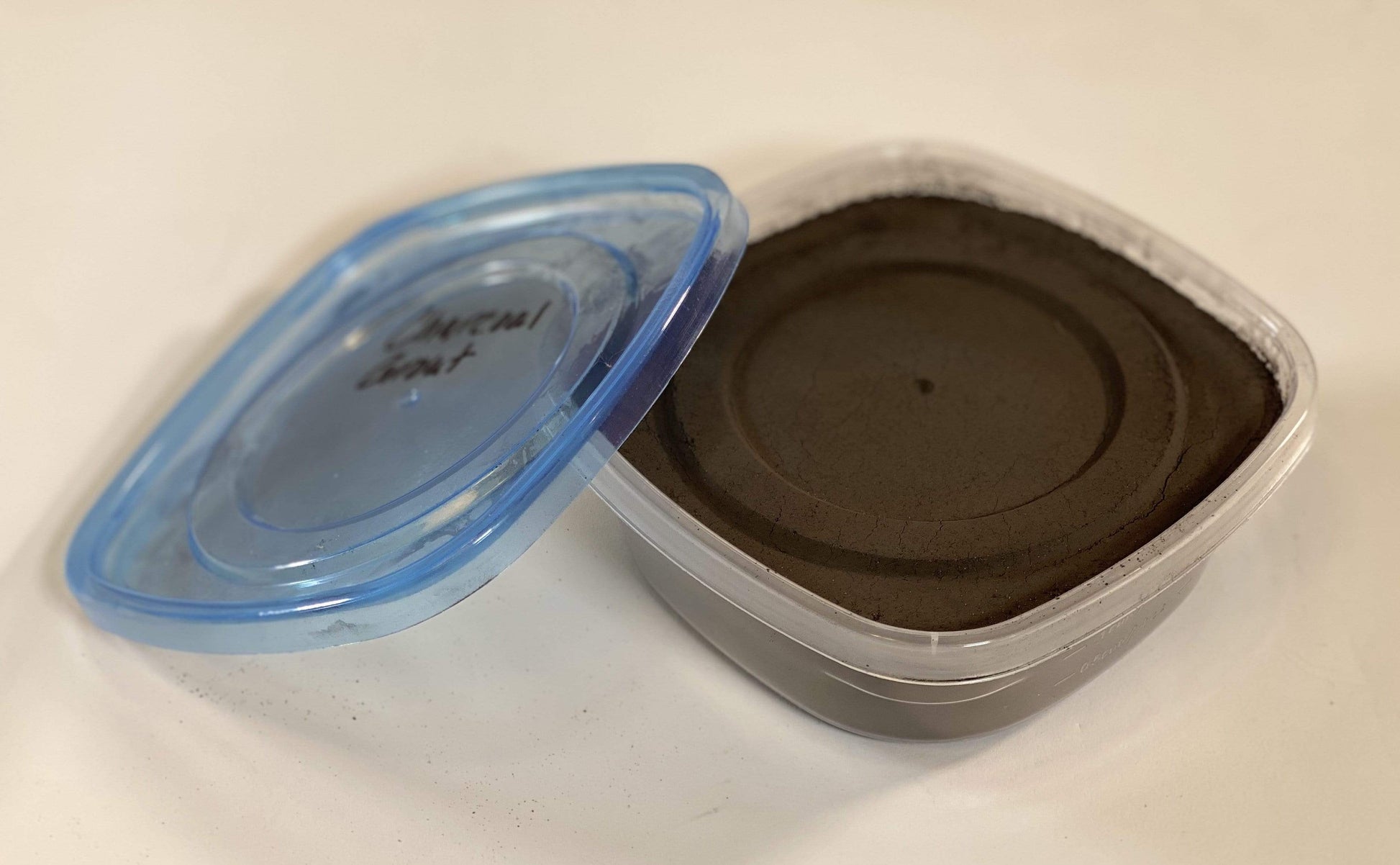 Cindy Laneville - Mosaic Artist kits Charcoal Sanded Grout