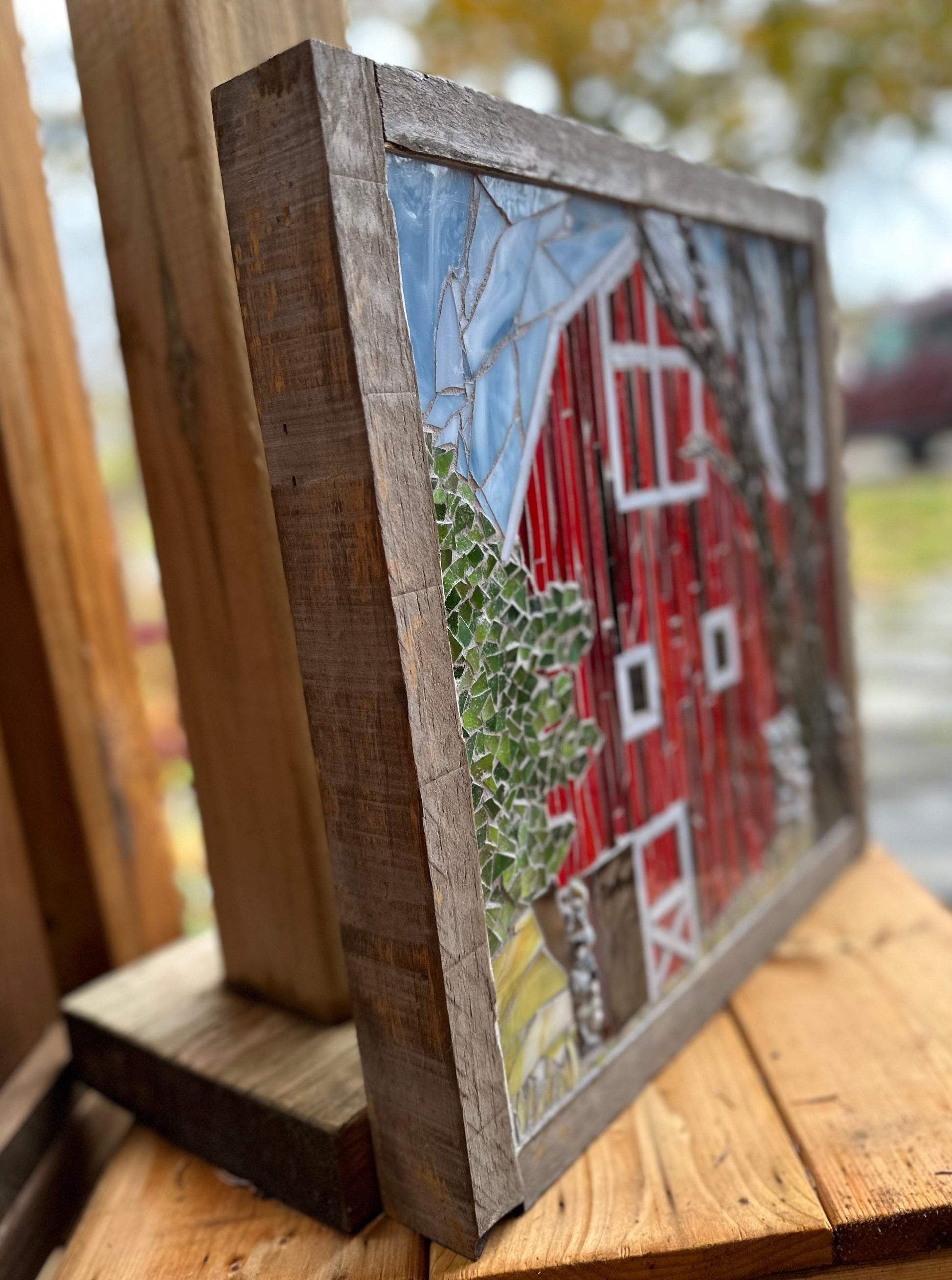 Cindy Laneville - Mosaic Artist wallart Bold in Red
