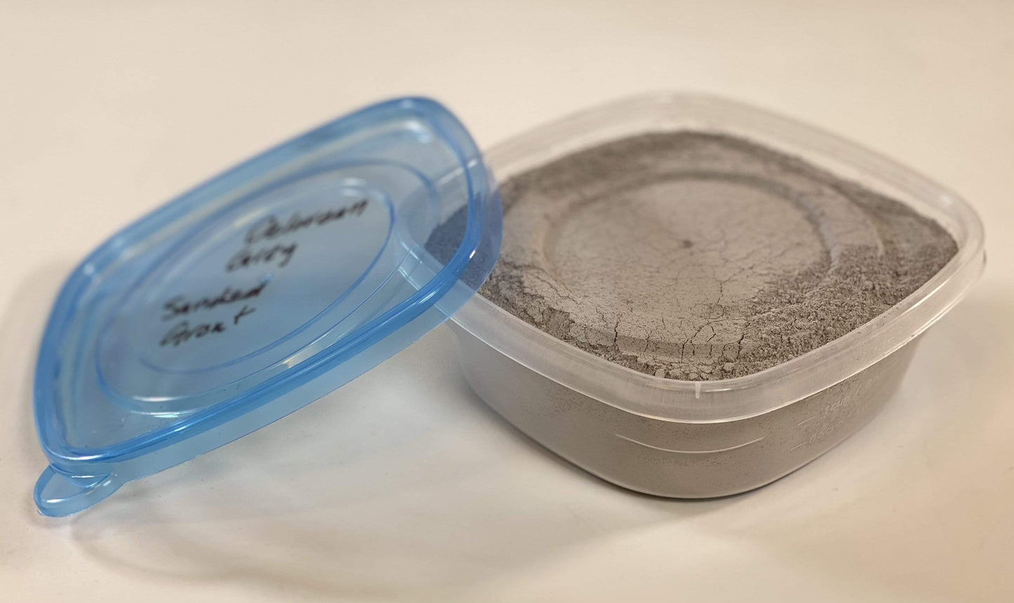 Cindy Laneville - Mosaic Artist kits Grout - Delorean Grey