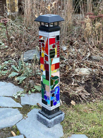 Cindy Laneville - Mosaic Artist Mosaic Garden Post Colours- Abstract